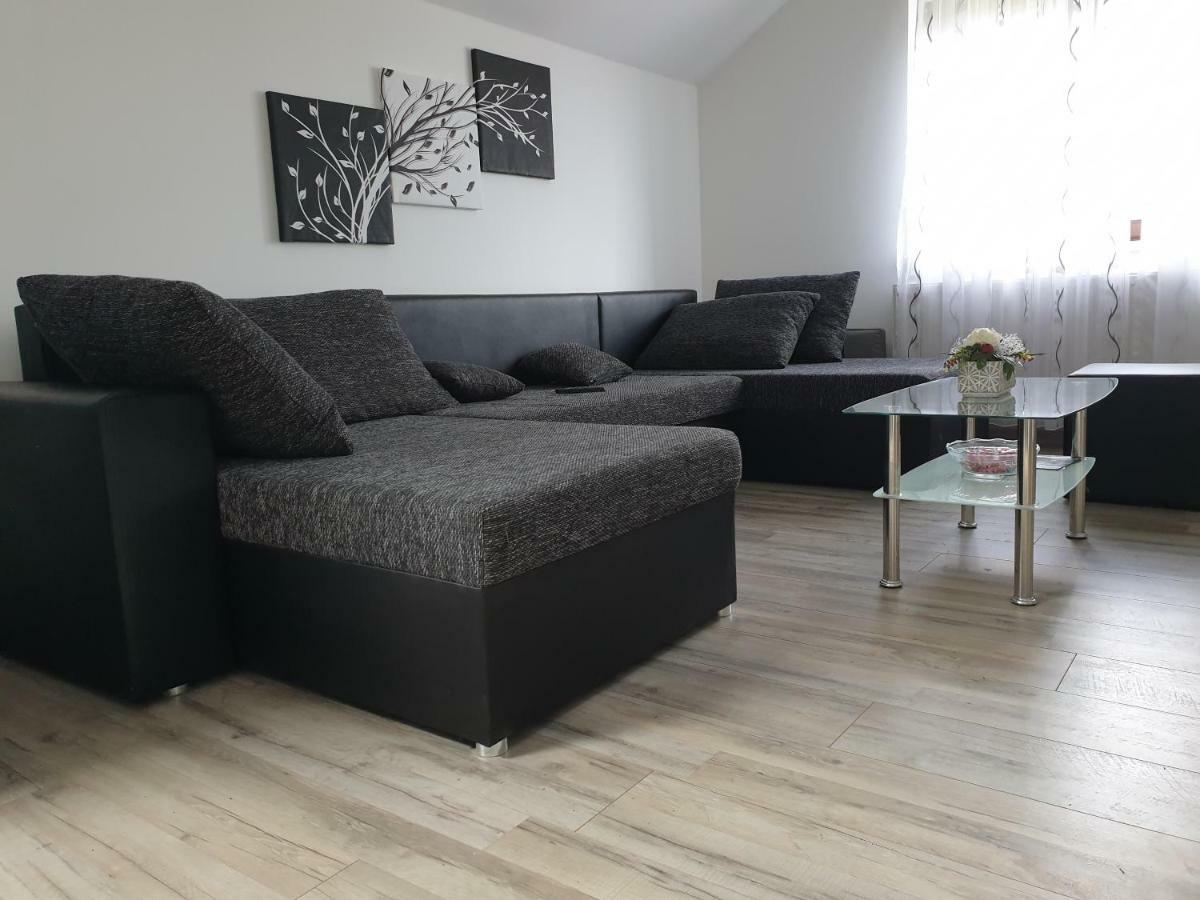 Apartman Majetic Otočac Dış mekan fotoğraf