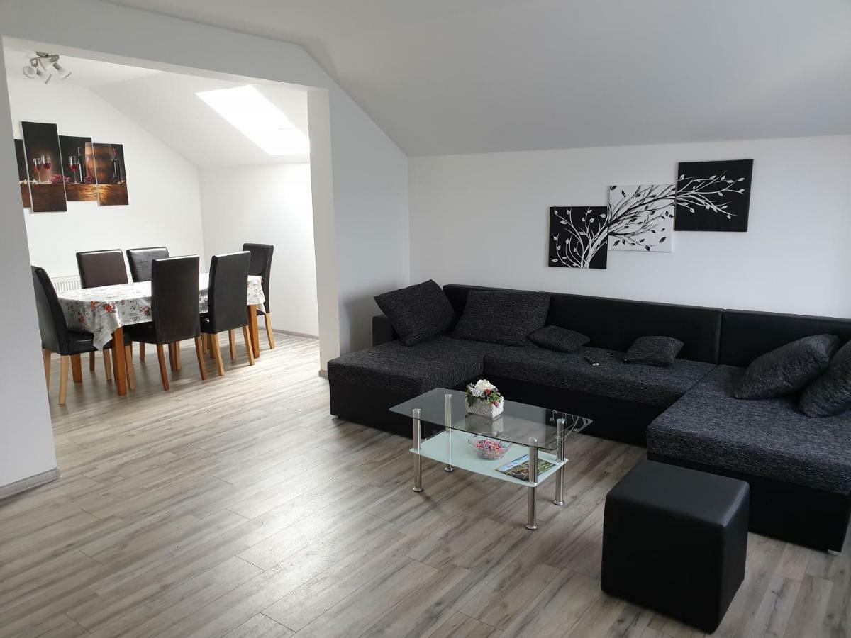 Apartman Majetic Otočac Dış mekan fotoğraf